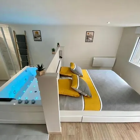 Apartment Loft Jardin Et